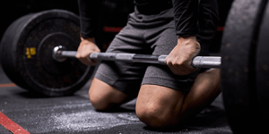 Hur du bygger muskler snabbt: träningsprogram och kostplan