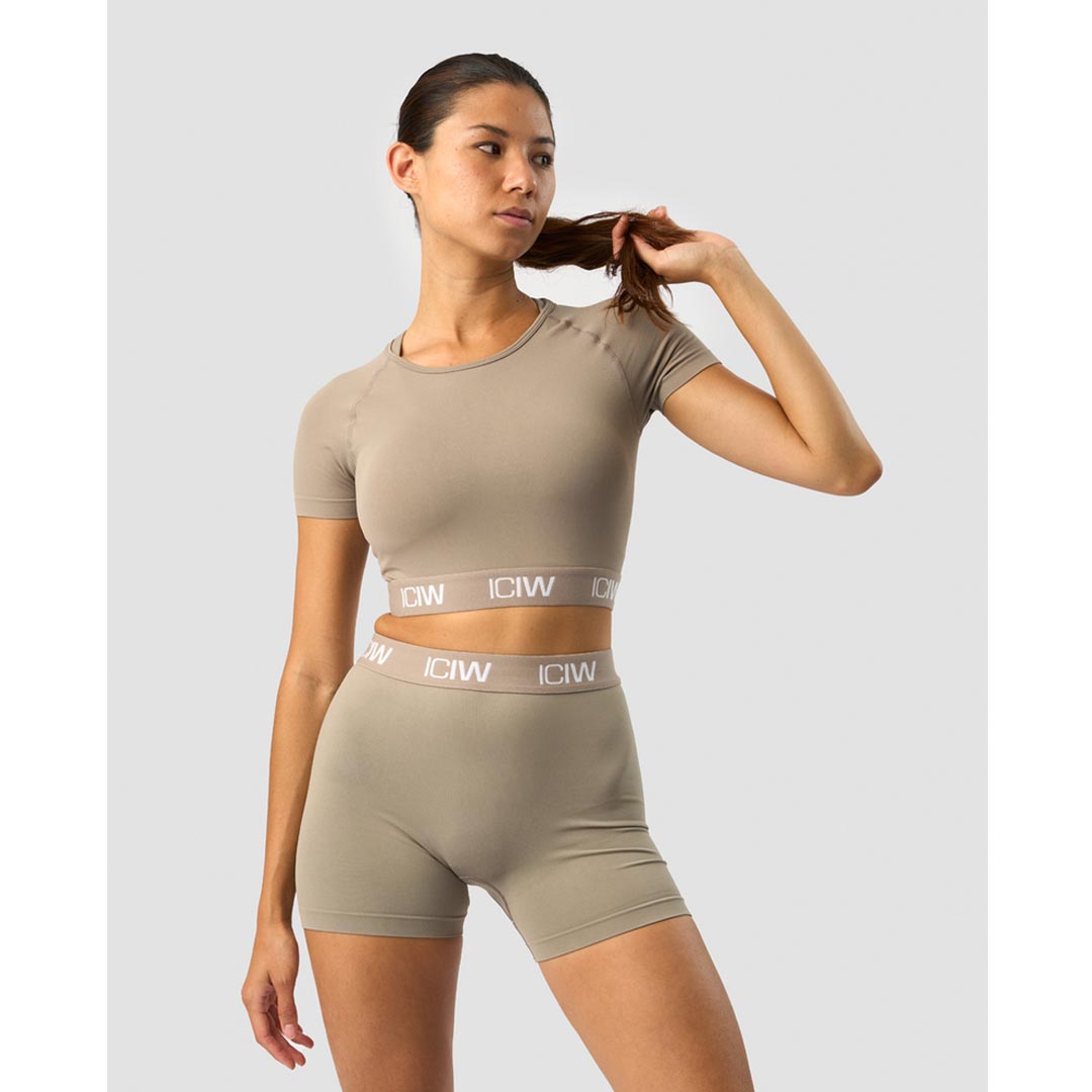 ICANIWILL Define Seamless Logo T-shirt Crop Top Taupe