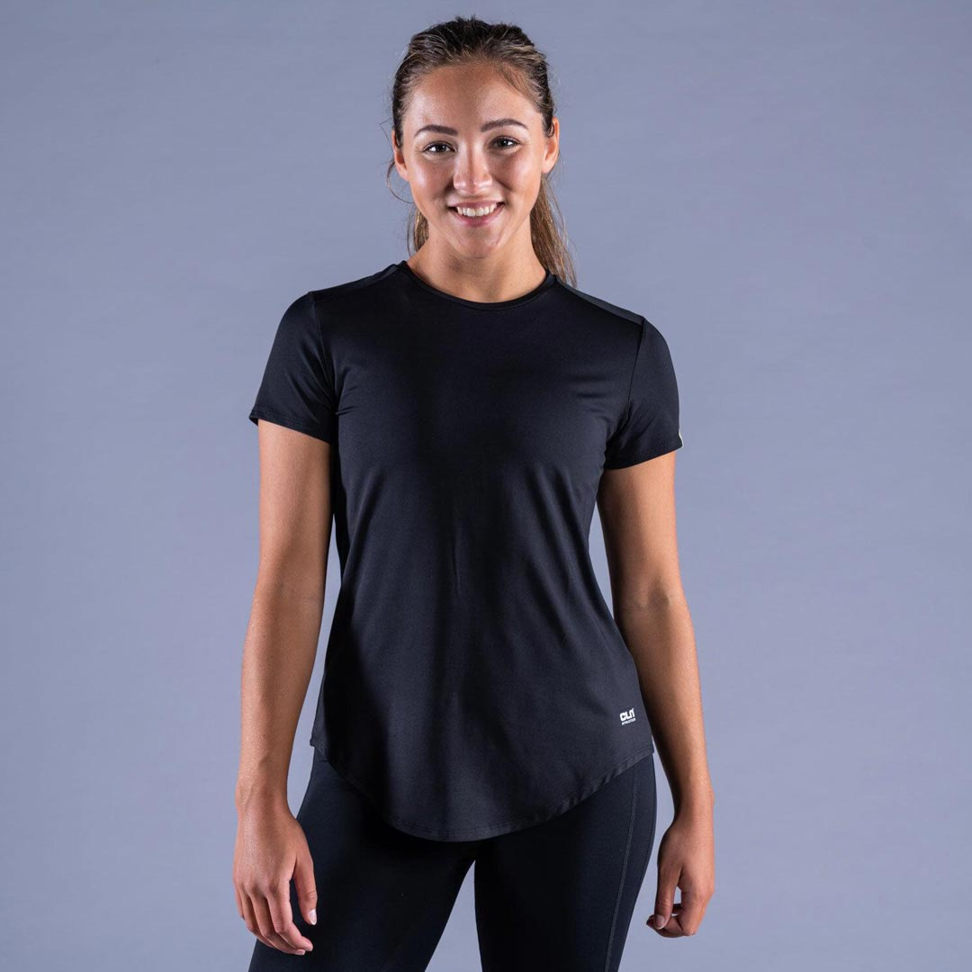 CLN Lucy ws T-Shirt Black i gruppen Träningskläder / T-shirt hos Proteinbolaget (PB-15932)