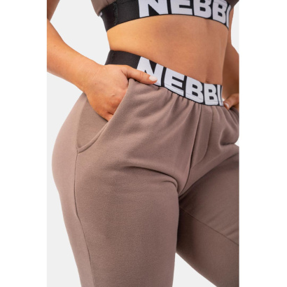 NEBBIA Iconic Mid-Waist Sweatpants Brown